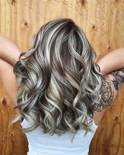 30+ Natural Grey Hair With Lowlights – FASHIONBLOG