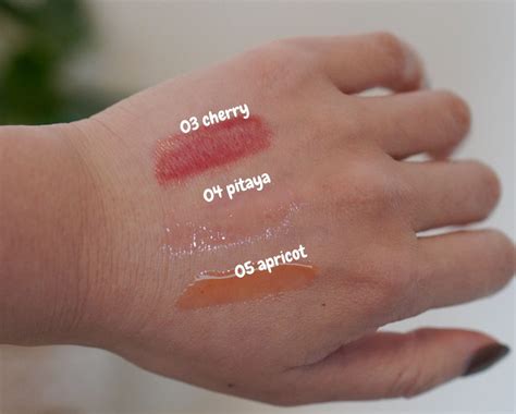 Clarins Lip Comfort Oil Review and Swatches — Raincouver Beauty