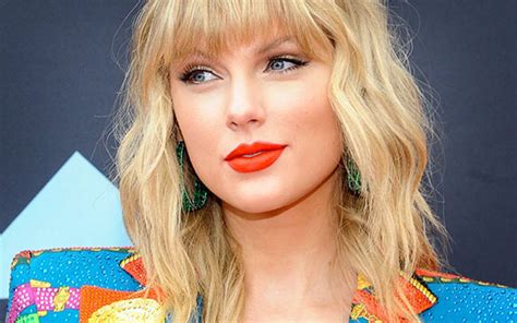 Taylor Swift publica nueva versión de su tema "Christmas Tree Farm" - Diario de Querétaro ...