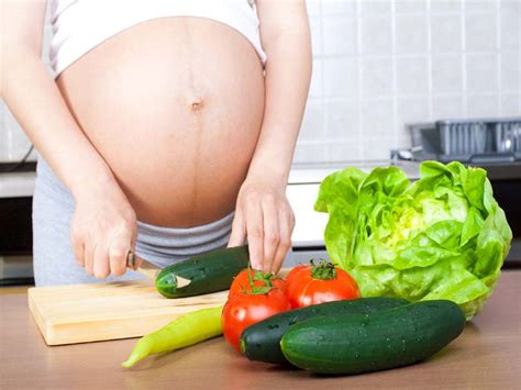 2nd Trimester Diet: Foods to Eat & Avoid in Pregnancy Week 13-28