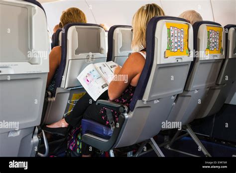 Airbus a321 interior hi-res stock photography and images - Alamy