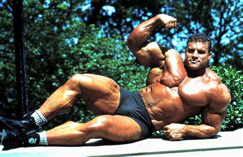 Muscle Lover: Greg Kovacs: The world's biggest bodybuilder of all time (PART 1)