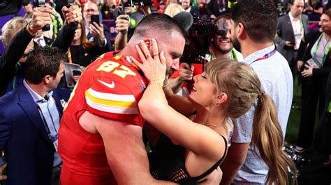 Travis Kelce and Taylor Swift share a behind-the-scenes look at their Super Bowl celebration | CNN