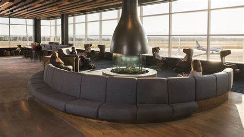 Alaska Airlines opens new Seattle SeaTac airport lounge - Executive ...