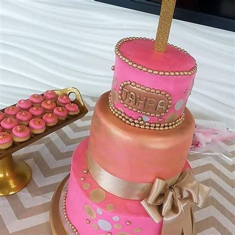 www.CakeKrush.com | Cake, Birthday cake, 1st birthday cake