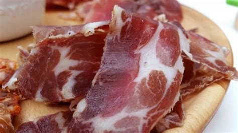 8 Best Substitutes For Pancetta - Substitute Cooking