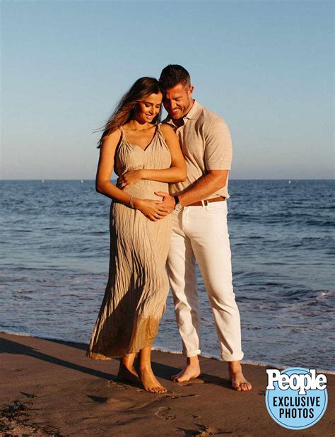 Golden Bachelor Wedding: Jesse Palmer Will Leave If Wife Goes into Labor