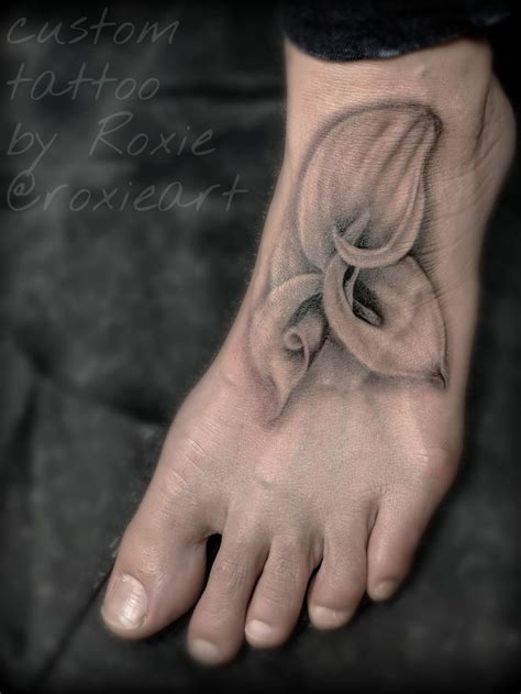 Tattoo uploaded by Roxie Gordey • Black & grey calla lilies • Tattoodo