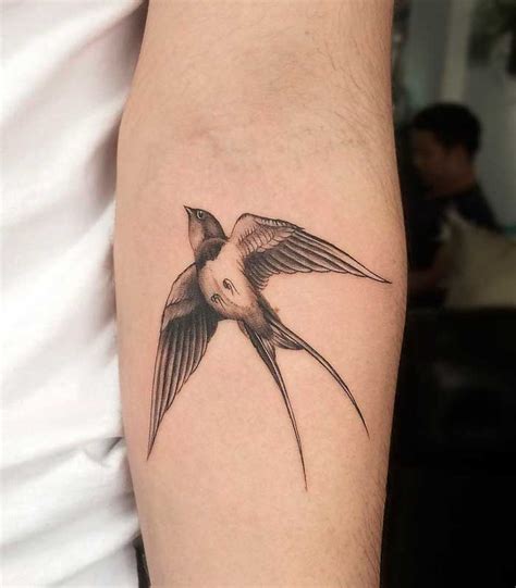 Significado Tatuaje Golondrina / Tatuajes De Golondrina en 2020 | Tatuaje estilo ...