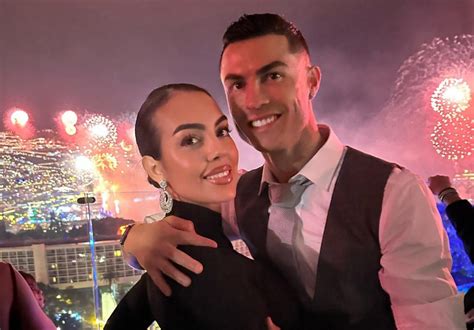 Cristiano Ronaldo gasta mais de 10 mil euros para mimar Georgina Rodríguez