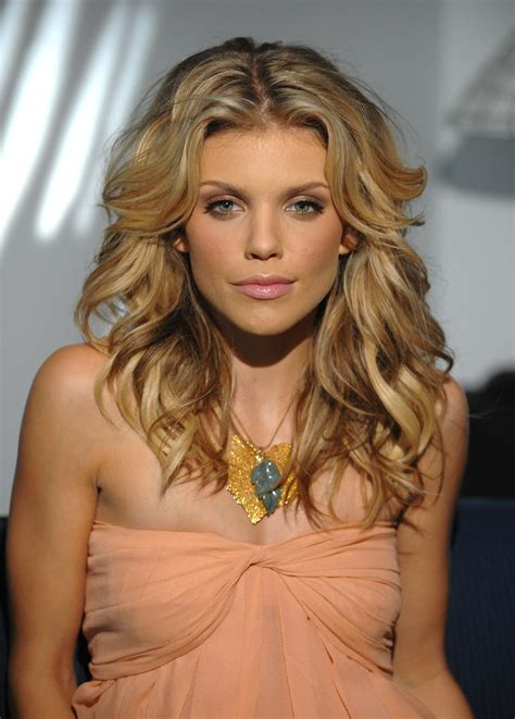 AnnaLynne McCord | Annalynne mccord hair, Hair styles, Long hair styles