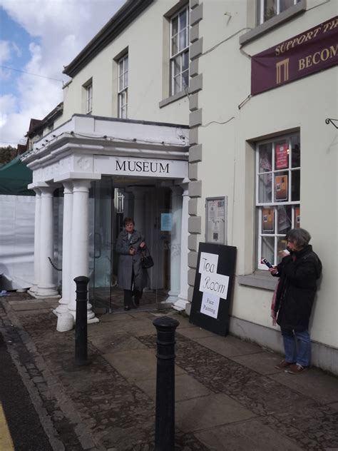 Haslemere Museum © Colin Smith cc-by-sa/2.0 :: Geograph Britain and Ireland