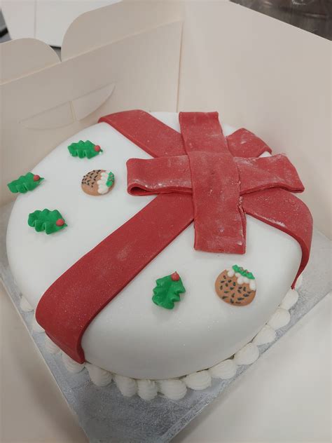 Staff Christmas Cake Workshop – Conisborough College