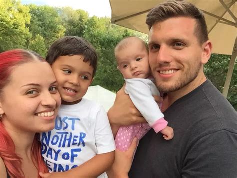 Chris Distefano Wife: Who Is She & What Does She Do? - Stopie