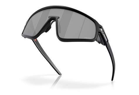 Oakey's Latch Panel is a modern take on the company's first sunglass ...