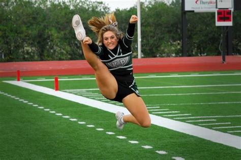 Cheerleading Front Hurdler Jump | Cheer jumps, Hurdler, Cheer workouts