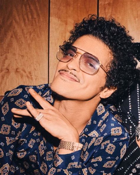 Bruno Mars Fanpage on Instagram: “too fine 😩 & cute 🥺 but the curls are popping and i love it ...