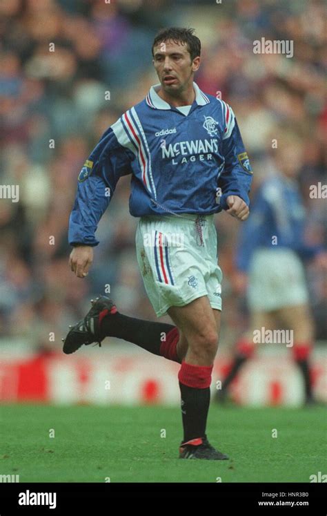 DEREK MCINNES GLASGOW RANGERS FC 30 October 1996 Stock Photo - Alamy