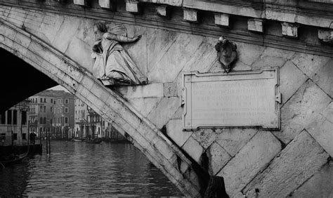 Canal Grande di Venezia - Catalogo illustrato - Rialto. Vergine Maria