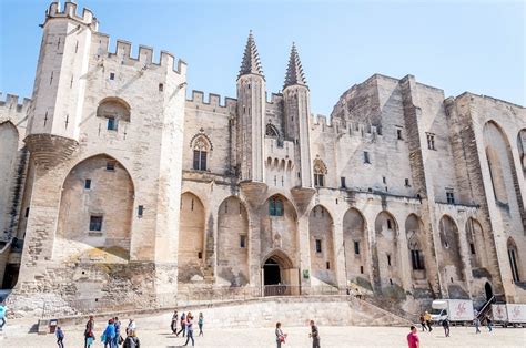 Palace of the Popes in Avignon: A Tour - Travel Addicts