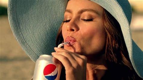 David Beckham Sofia Vergara Diet Pepsi Beach Twitter | Sofia vergara, Sofia, Diet pepsi