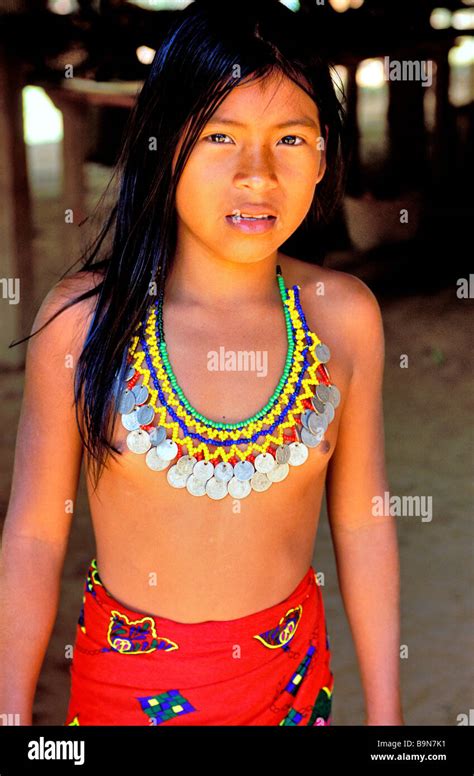 Portrait indian girl chagres national hi-res stock photography and images - Alamy