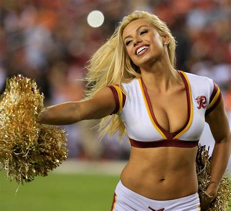 The 10 hottest NFL cheerleaders this season