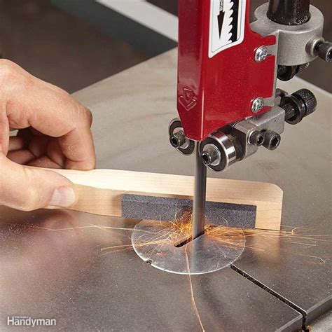 How to Use a Band Saw: Essential Band Saw Tips & Tricks