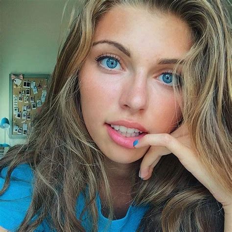 Blue eyes and cute lips 😘 : r/PrettyGirls