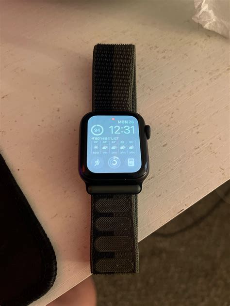 My Apple Watch SE 1st gen set up : r/AppleWatch