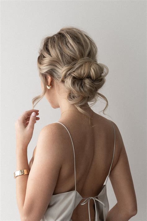 Easy Messy Updo Hairstyle | Wedding, Bridesmaid - Alex Gaboury