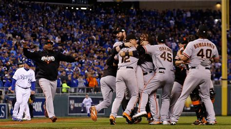 Giants beat Kansas City 3-2 in World Series Game 7 - ABC13 Houston