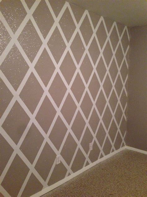 Glitter diamond wall :) Bedroom Wall Designs, Bedroom Wall Paint, Accent Wall Bedroom, Bedroom ...