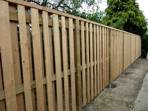 Contemporary Fence Archives - Wealden Heartwood