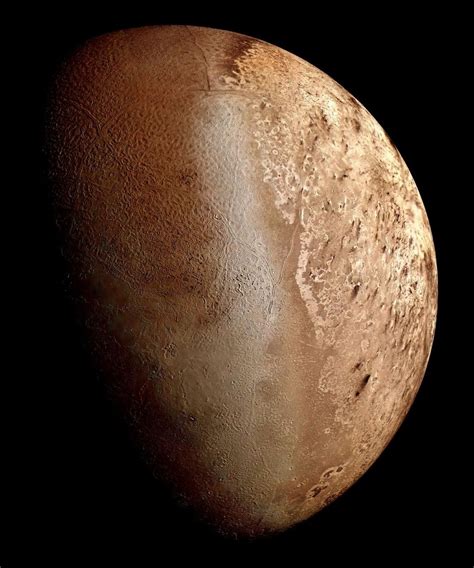 A close-up view of Triton, Neptune's largest moon. | Nasa solar system ...