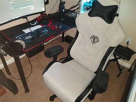 Loving my new Anda Seat gaming chair! : r/gamingchairs