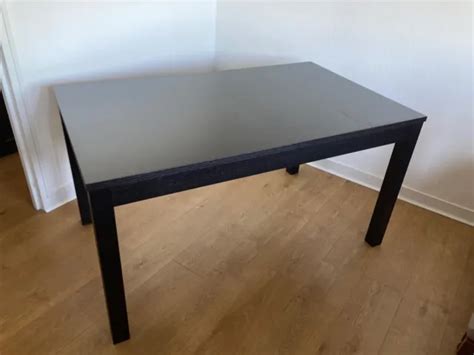 TABLE À MANGER avec 2 rallonges noires Bjursta (Ikea) en excellent état. EUR 90,00 - PicClick FR