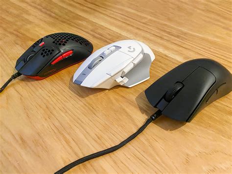 Desk And Ergonomic Mouse