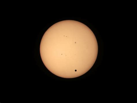 Once in a Lifetime Event | Transit of Venus 2012 through my telescope