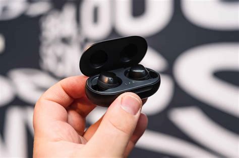 The Best Wireless Earbuds to Buy Right Now (2024 Guide)