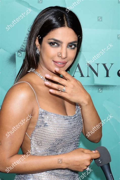 Priyanka Chopra Showing Her Engagement Ring Editorial Stock Photo ...