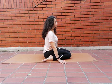 The Many Benefits of Supta Virasana: How This Yoga Pose Can Help You – zyogashala.com