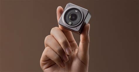 DJI Unveils the Action 2: A Redesigned, Tiny, Modular 4K Action Camera ...