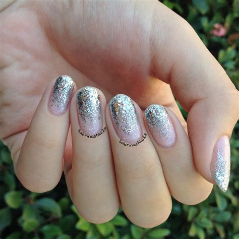 Sabrinas Nails: Silver Glitter Gradient + New Nail Shape!