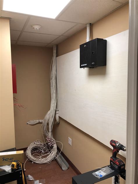 Brand new building, almost unusable wiring closet : r/sysadmin