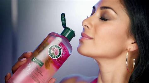 Herbal Essences Smooth & Shine TV Commercial Feat. Nicole Scherzinger - iSpot.tv