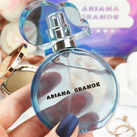 Ariana Grande Cloud Perfume | Perfume, Ari perfume, Ariana grande