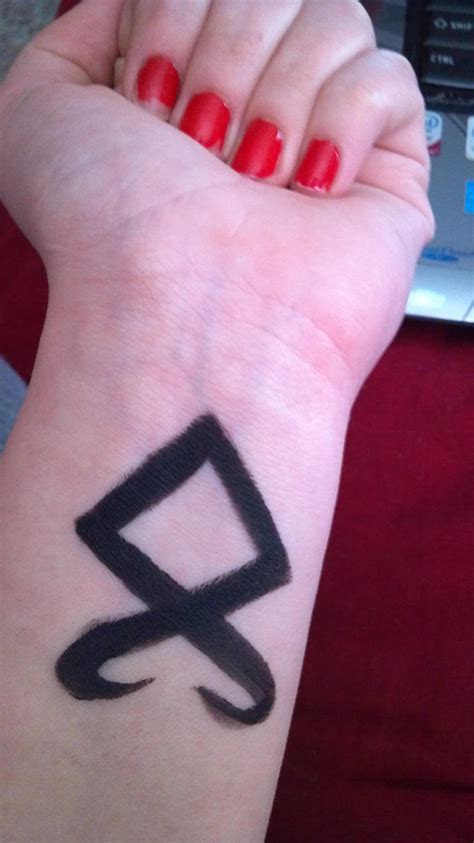 Angelic rune by Vanille97 on DeviantArt