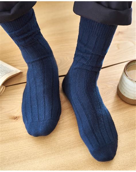 Navy | Mens Cashmere Socks | Pure Collection