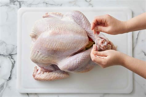 How to Truss a Turkey in 3 Easy Steps (And Why You Might Want To)